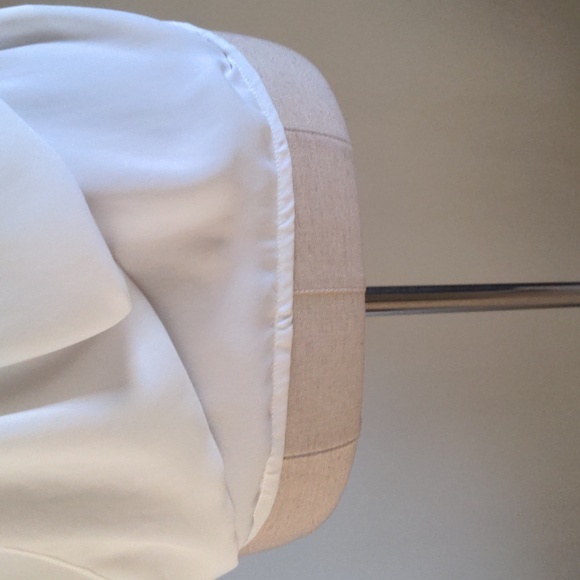 BCBG top - Picture 7 of 9